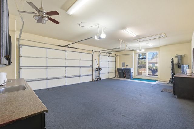 2135 SE Cottonwood Circle, Visalia, CA 93277