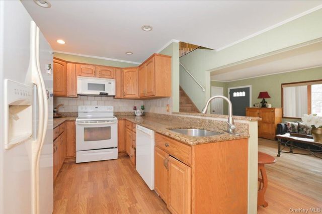 20 Willow Drive, Massapequa Park, NY 11762