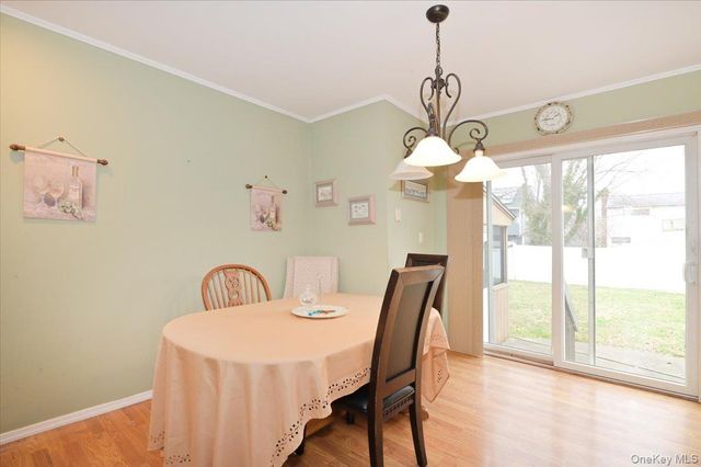 20 Willow Drive, Massapequa Park, NY 11762