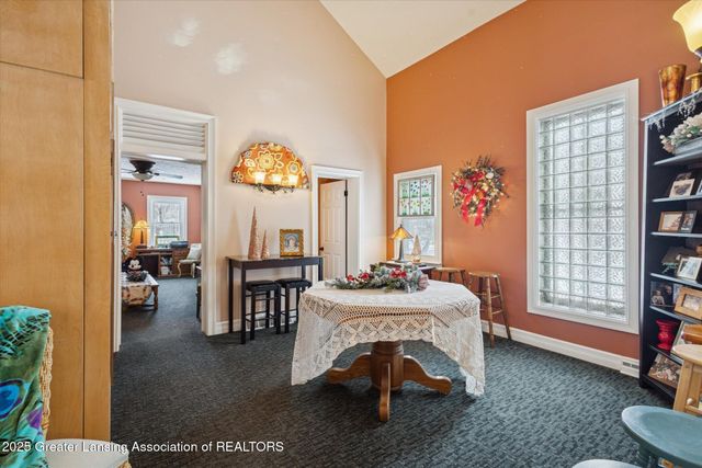 812 N Clinton Street, Grand Ledge, MI 48837