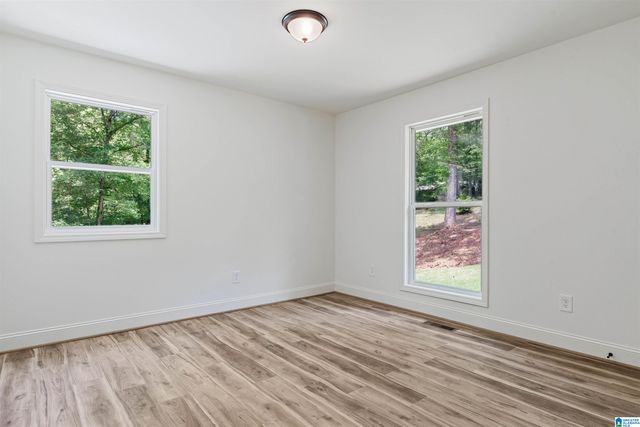 827 8TH CIRCLE N, Pell City, AL 35125