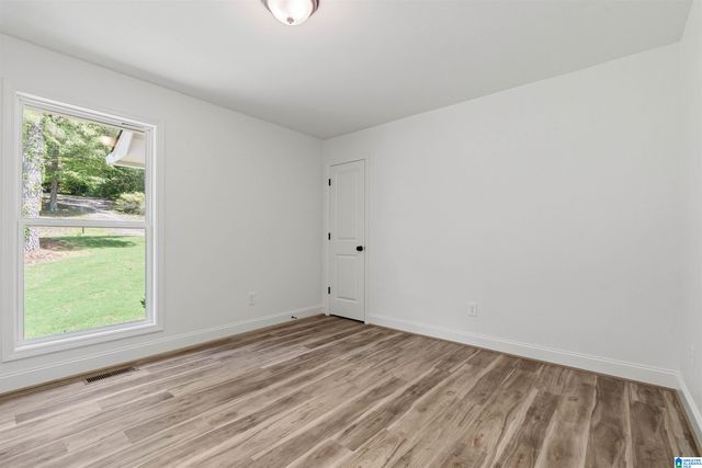 827 8TH CIRCLE N, Pell City, AL 35125