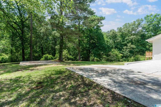 827 8TH CIRCLE N, Pell City, AL 35125