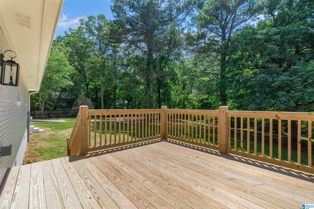 827 8TH CIRCLE N, Pell City, AL 35125