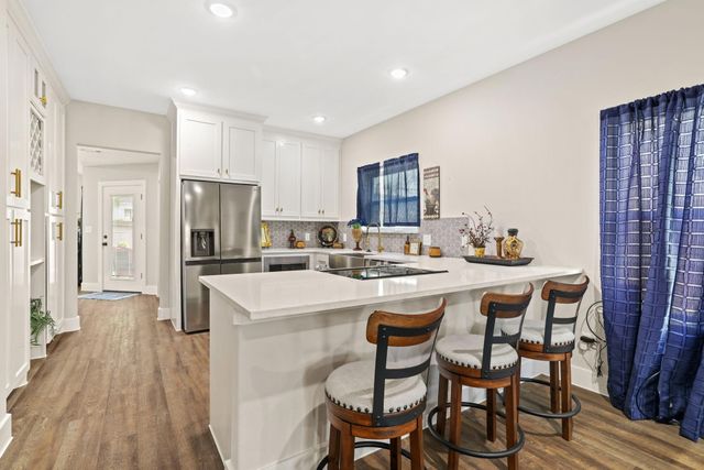 114 W Morton Street, Denison, TX 75021