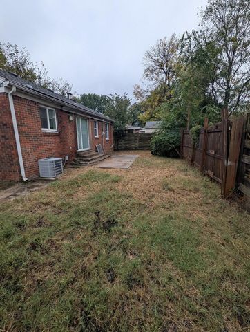 1701 S Erie St, Wichita, KS 67211