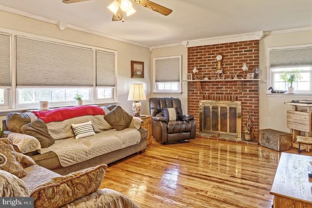 3 BELLEVIEW AVE, Sicklerville, NJ 08081