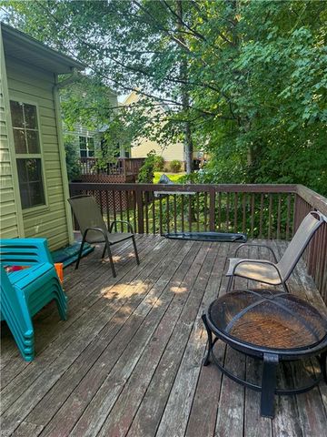110 View Pointe DR, Newport News, VA 23603