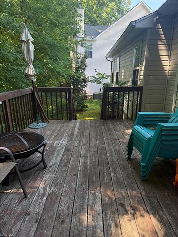 110 View Pointe DR, Newport News, VA 23603