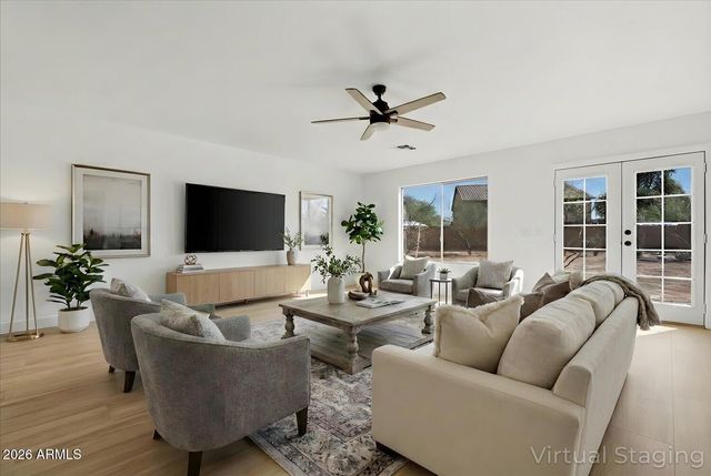 3005 W SHUMWAY FARM Road, Phoenix, AZ 85041