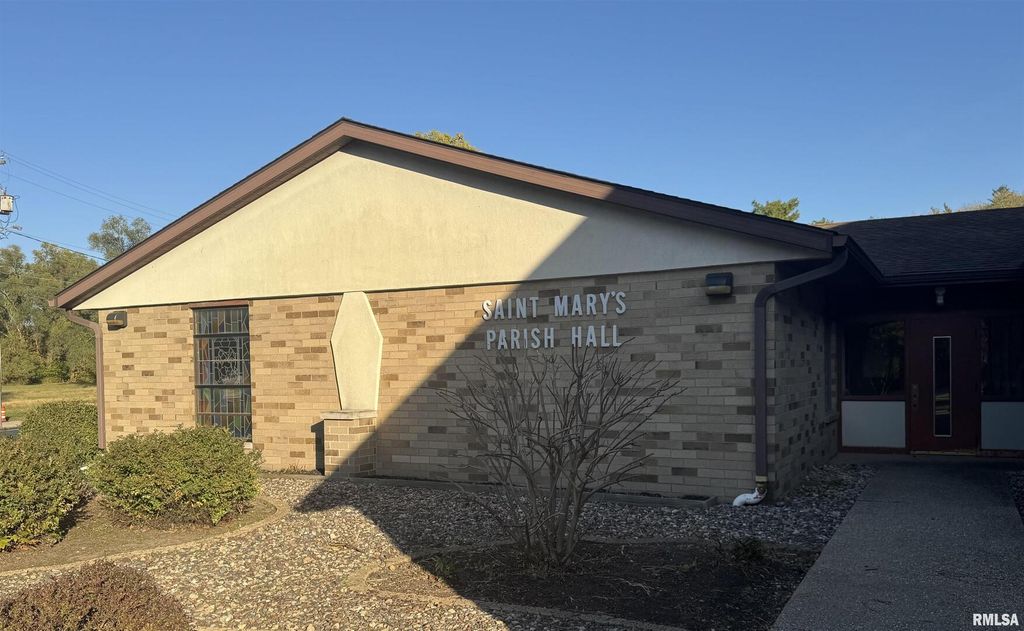 708 STATE Avenue, Hampton, IL 61256