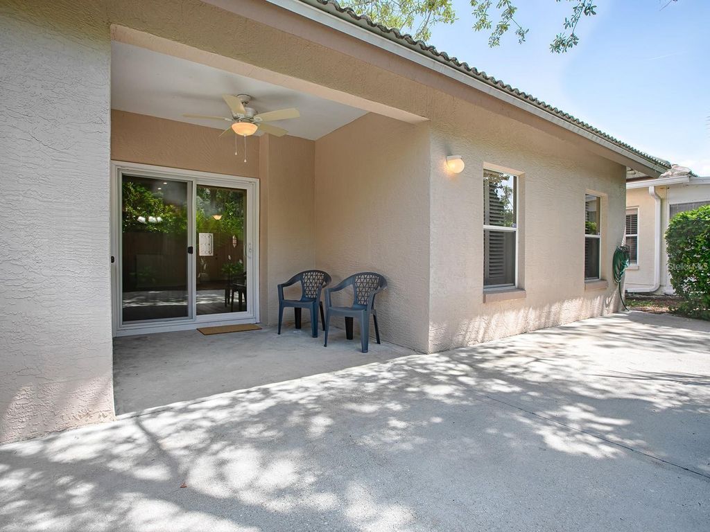 Image 36 of property listing at 9039 SAINT ANDREWS WAY, Mount Dora, FL 32757