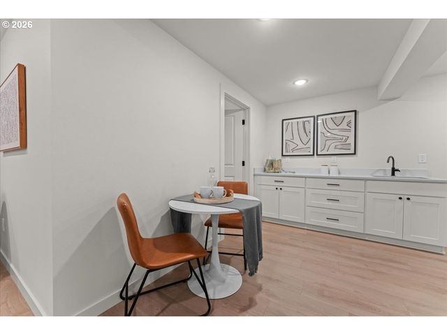 6703 Se 69th Ave A, Portland, OR 97206