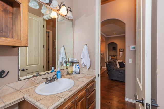 8311 TAOS Drive, Amarillo, TX 79118