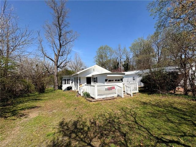 440 Cherry Street SE, Acworth, GA 30102