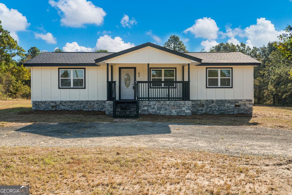 65 Saddle Trail, Box Springs, GA 31801