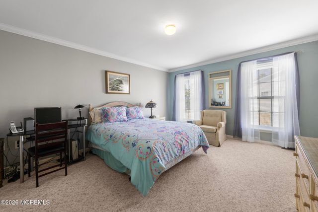 75 Oak Ridge Lane, Manahawkin, NJ 08050