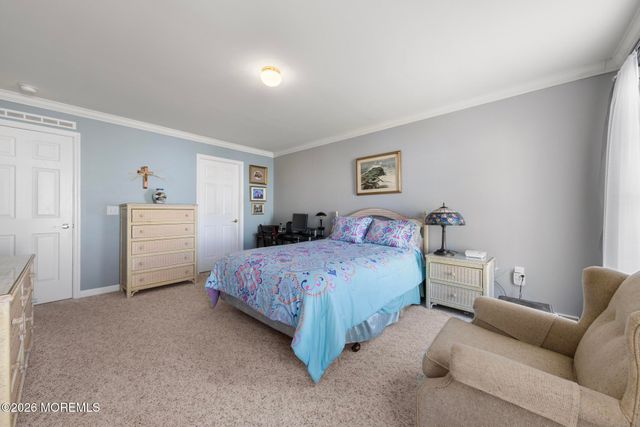 75 Oak Ridge Lane, Manahawkin, NJ 08050