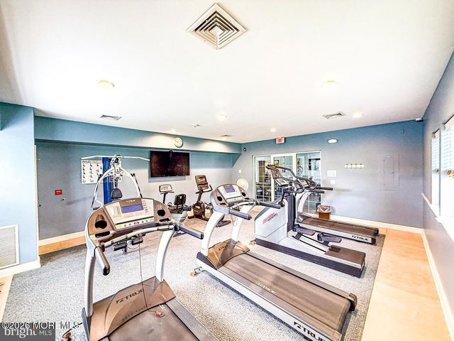 75 Oak Ridge Lane, Manahawkin, NJ 08050