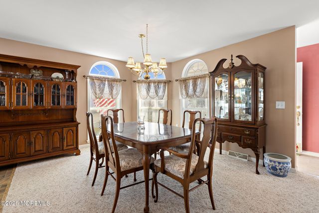 75 Oak Ridge Lane, Manahawkin, NJ 08050