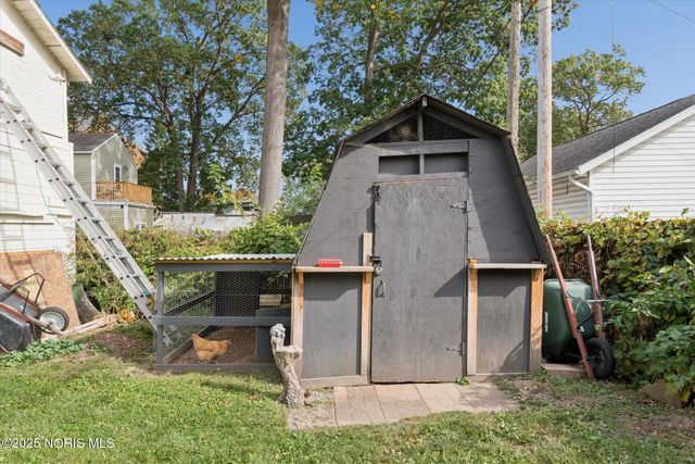 2645 Grantwood Drive, Toledo, OH 43613