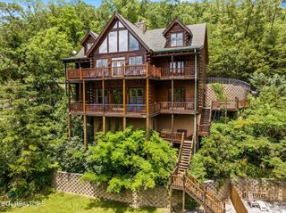1531 Trappers Ridge Lane, Sevierville, TN 37862