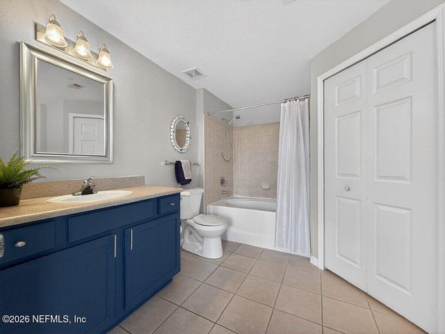 8550 TOUCHTON Road 527, Jacksonville, FL 32216