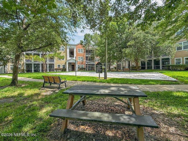 8550 TOUCHTON Road 527, Jacksonville, FL 32216