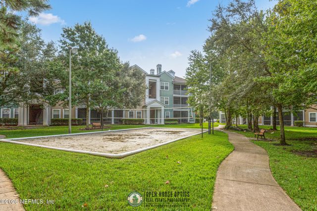 8550 TOUCHTON Road 527, Jacksonville, FL 32216