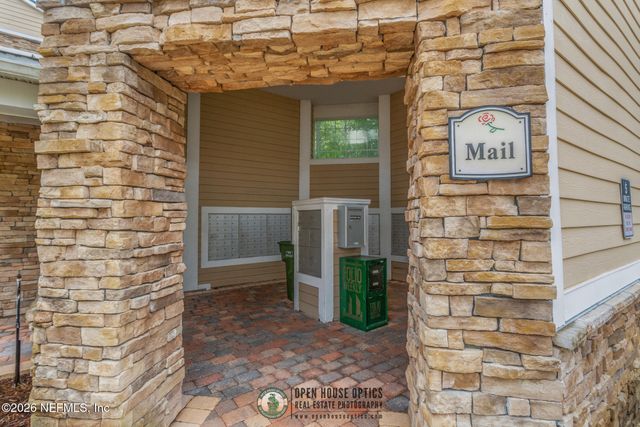 8550 TOUCHTON Road 527, Jacksonville, FL 32216