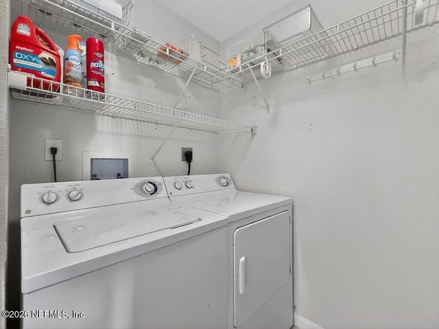 8550 TOUCHTON Road 527, Jacksonville, FL 32216