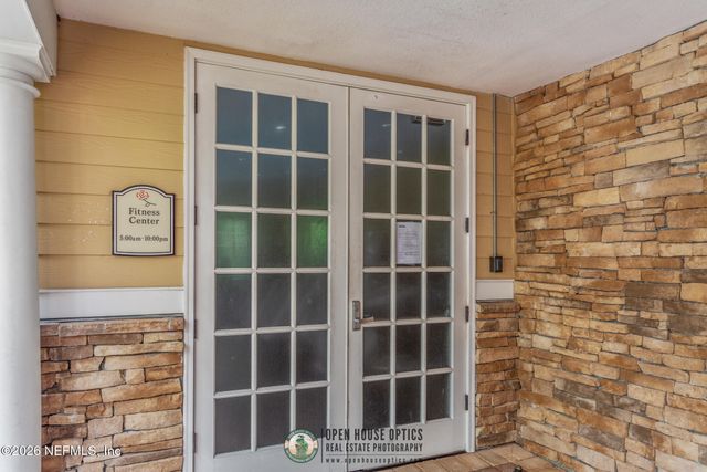 8550 TOUCHTON Road 527, Jacksonville, FL 32216