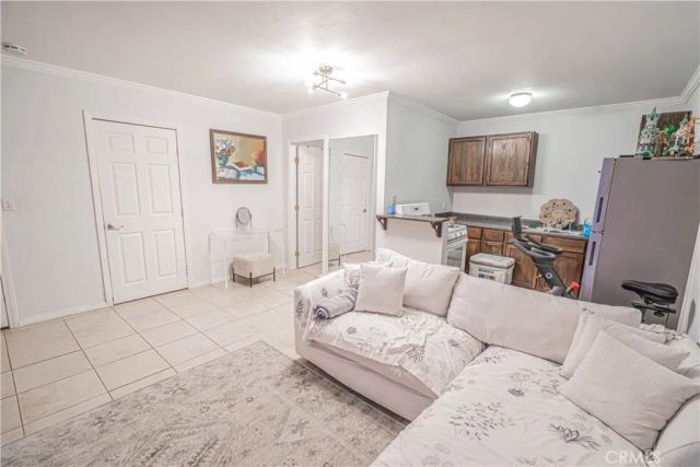 15543 Dearborn, North Hills, CA 91343