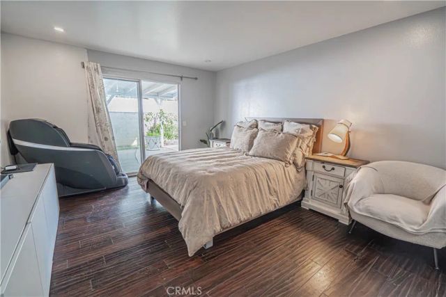 15543 Dearborn, North Hills, CA 91343