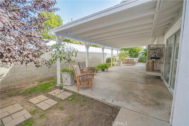 15543 Dearborn, North Hills, CA 91343