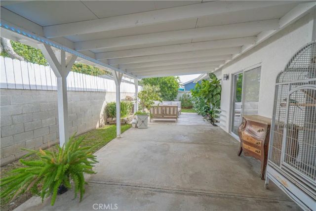 15543 Dearborn, North Hills, CA 91343