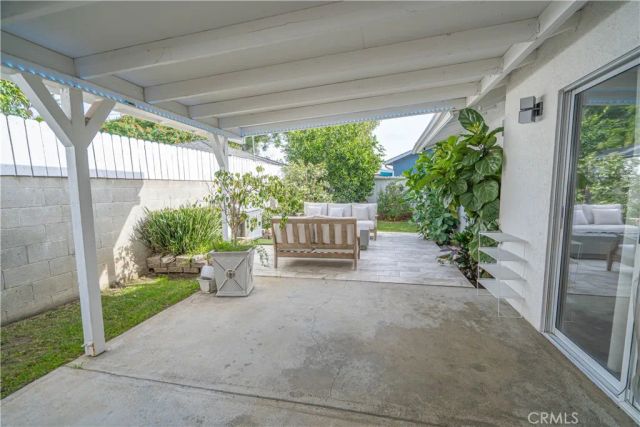 15543 Dearborn, North Hills, CA 91343