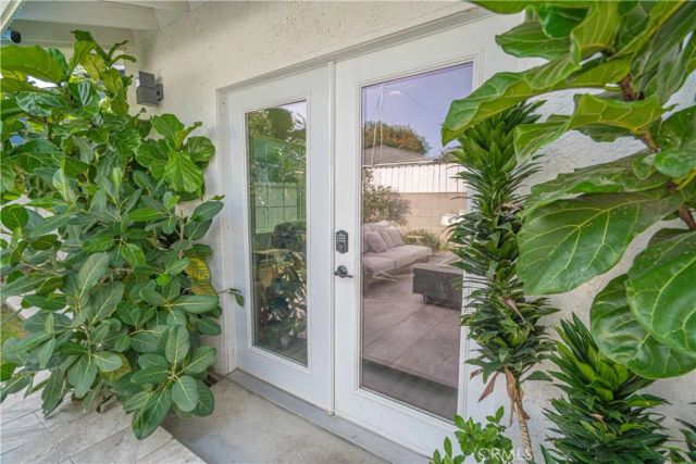 15543 Dearborn, North Hills, CA 91343