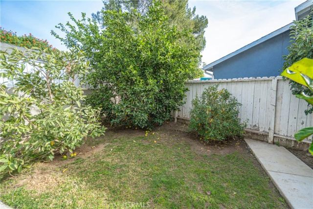 15543 Dearborn, North Hills, CA 91343