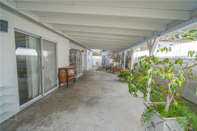 15543 Dearborn, North Hills, CA 91343