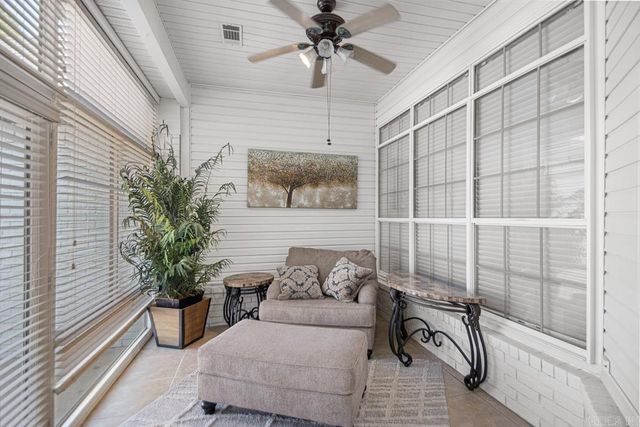 211 Country Club Parkway, Maumelle, AR 72113