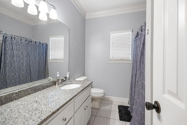 211 Country Club Parkway, Maumelle, AR 72113