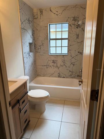 8735 ISLA BELLA DRIVE, Orlando, FL 32818