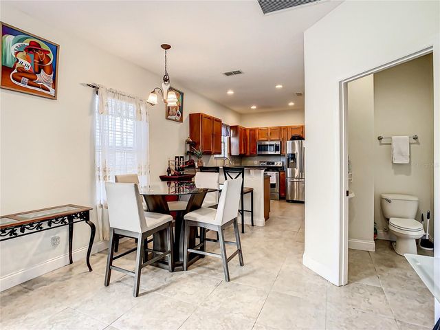 8735 ISLA BELLA DRIVE, Orlando, FL 32818