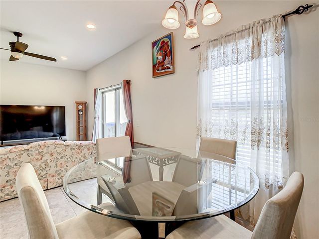 8735 ISLA BELLA DRIVE, Orlando, FL 32818