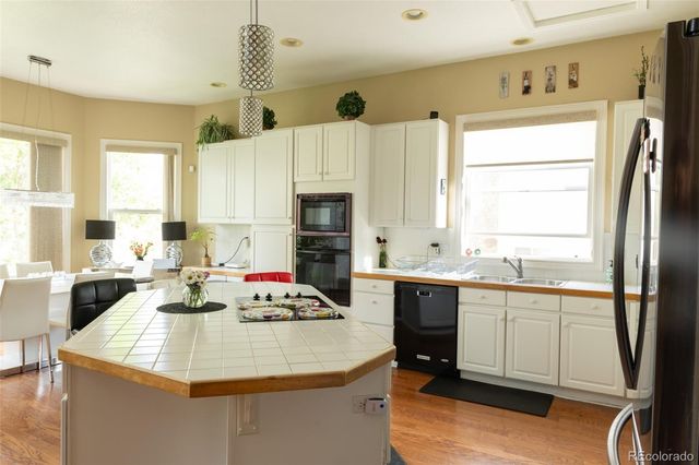 5944 S Ireland Court, Aurora, CO 80016