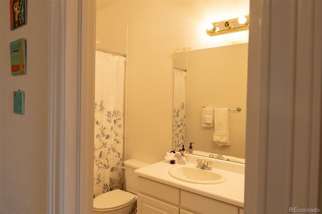 5944 S Ireland Court, Aurora, CO 80016