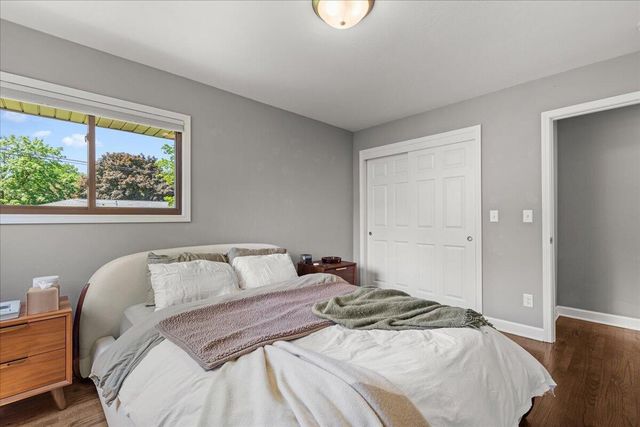 225 N 166th STREET, Brookfield, WI 53005