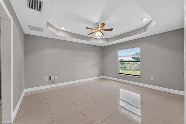 2712 15th ST SW, Lehigh Acres, FL 33976