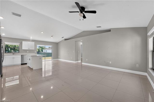 2712 15th ST SW, Lehigh Acres, FL 33976
